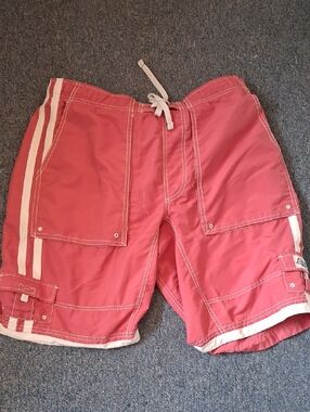 XL Life Is Good Men's Red Swim Trunks with White Trim